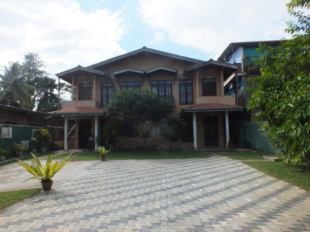 Hillsview Rest & Guest House Матале Экстерьер фото